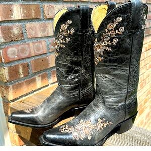 Shyanne Cowgirl Boots